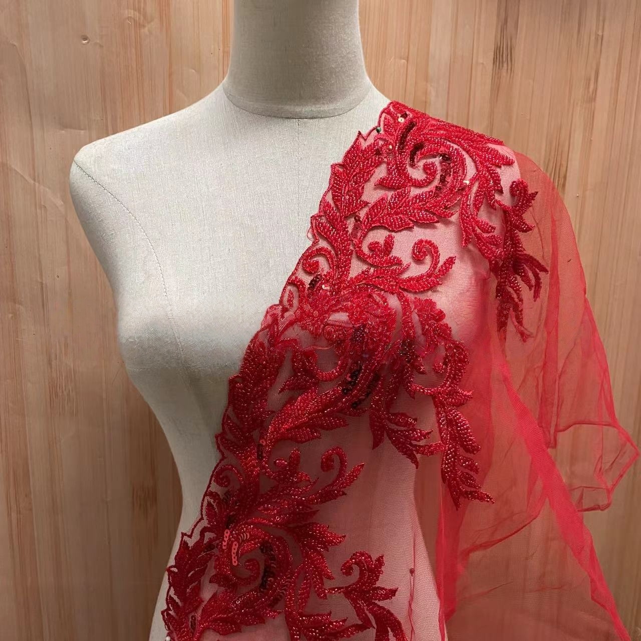 Kanten rand met kralenborduurw - Beaded Trim Fringe recensie en prijs